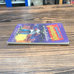ชมรมขนหัวลุก Goosebumps ตอน อะไรอยู่ในห้องใต้ดิน - R.L.Stine รูปที่ 3