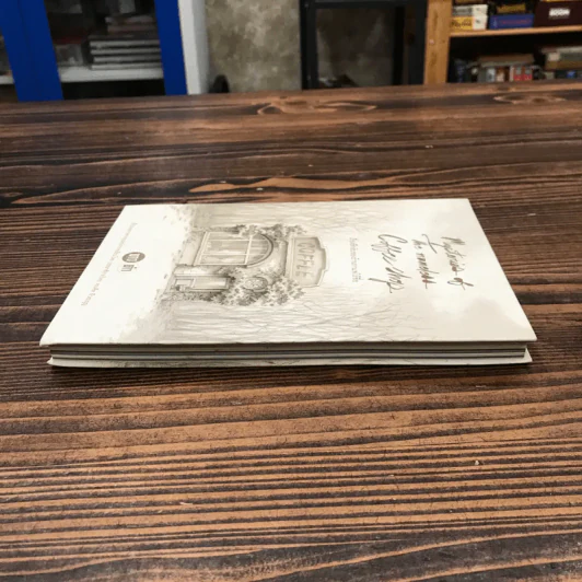 เรื่องลึกลับของร้านกาแฟไร้ชื่อ (ขาวดำ เล่ม 2) - รวมนักเขียน Fullstop รูปที่ 3