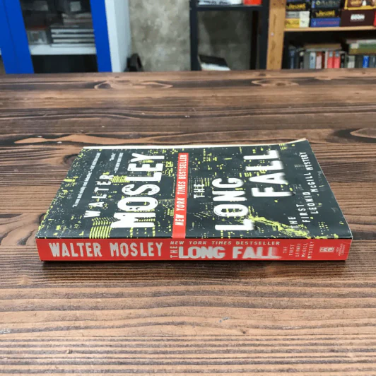 The Long Fall - Walter Mosley รูปที่ 2
