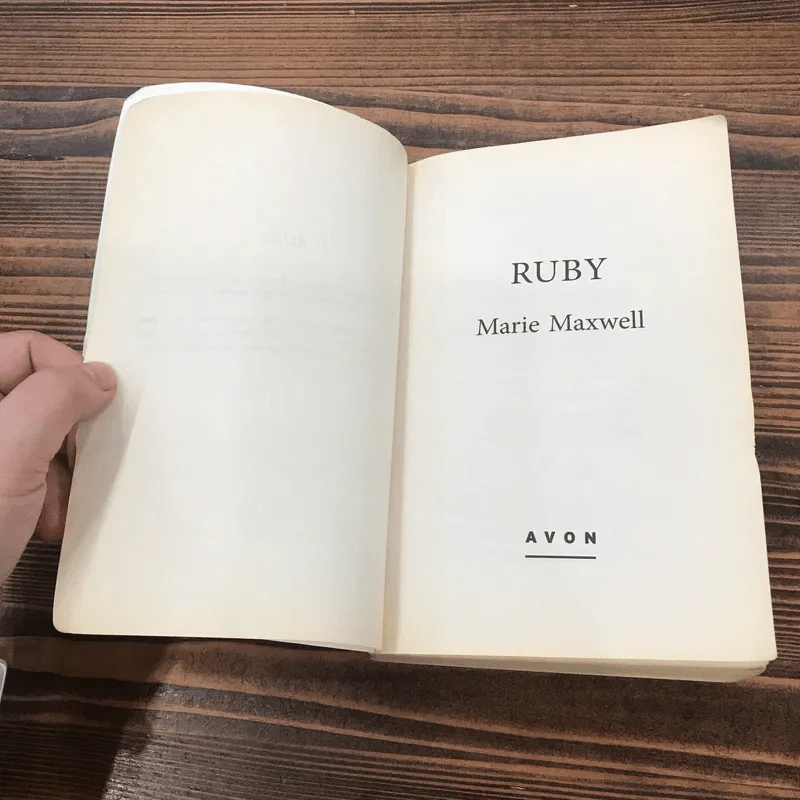 Ruby - Marie Maxwell รูปที่ 8