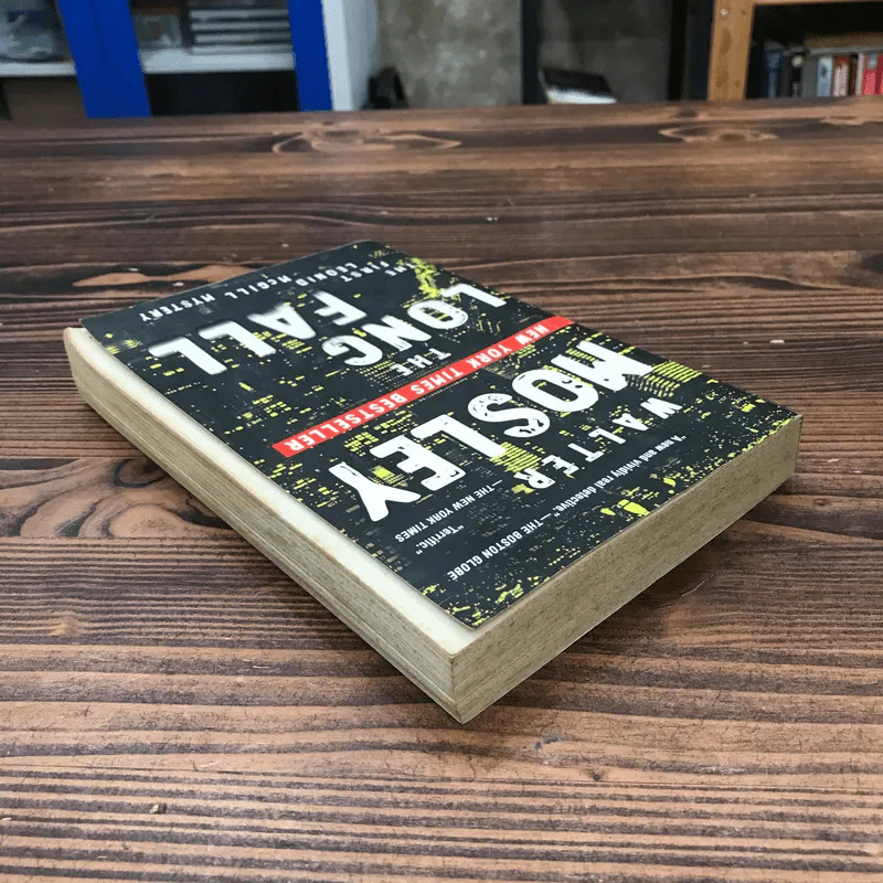 The Long Fall - Walter Mosley รูปที่ 5