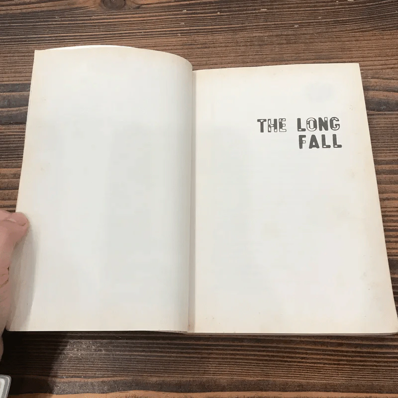 The Long Fall - Walter Mosley รูปที่ 10