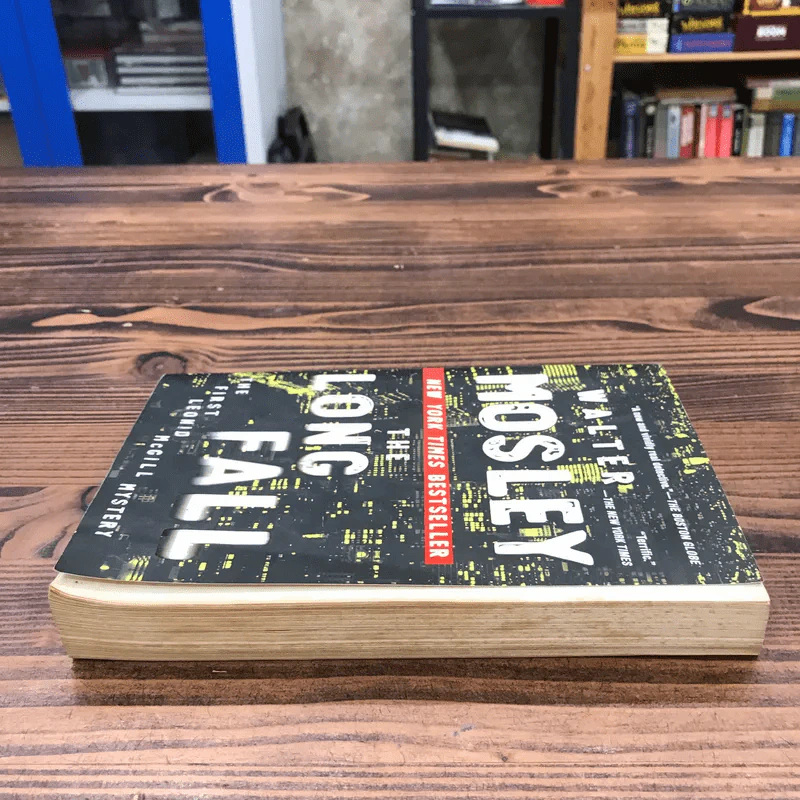 The Long Fall - Walter Mosley รูปที่ 3