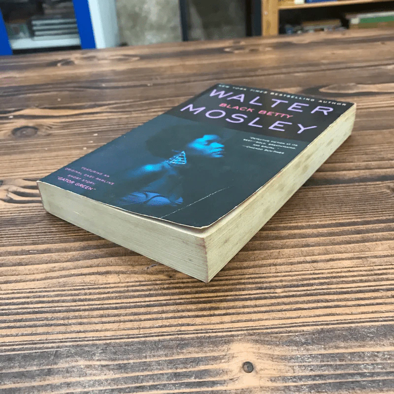 Walter Mosley - Black Betty รูปที่ 4
