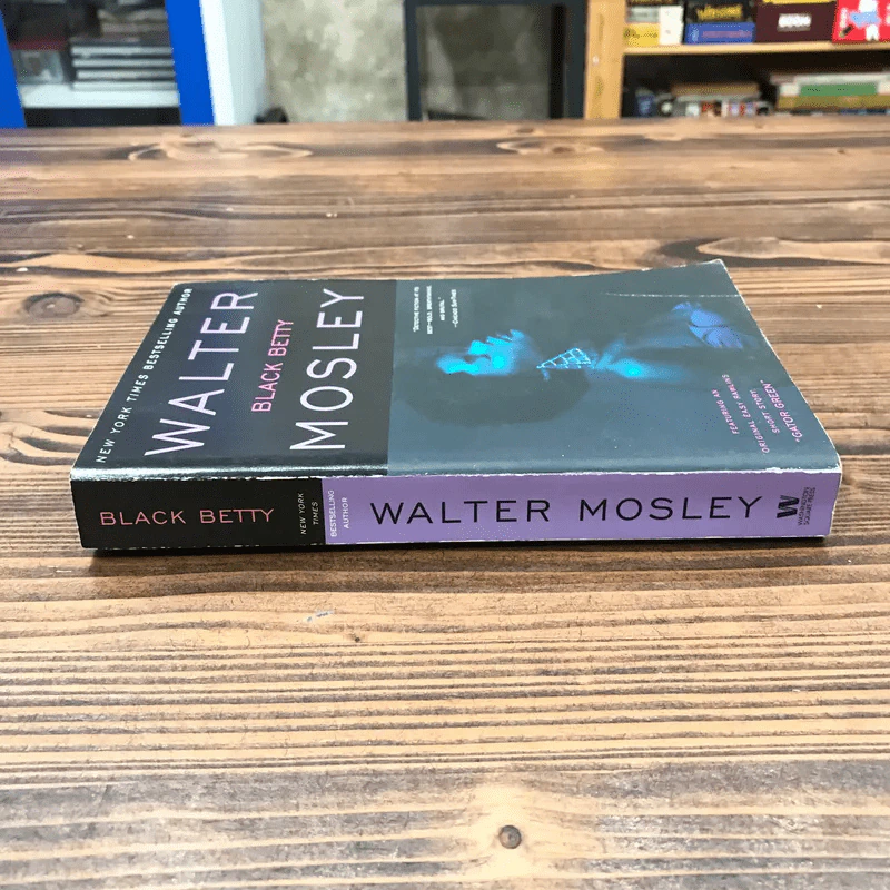 Walter Mosley - Black Betty รูปที่ 2