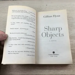 Sharp Objects - Gillian Flynn รูปที่ 7