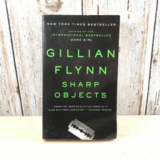 Sharp Objects - Gillian Flynn รูปที่ 1