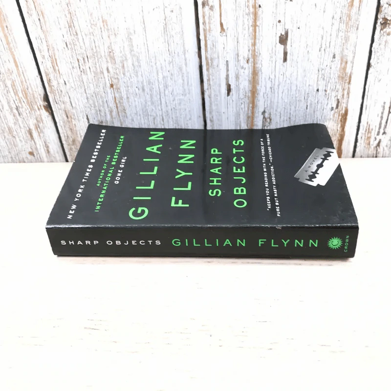 Sharp Objects - Gillian Flynn รูปที่ 2