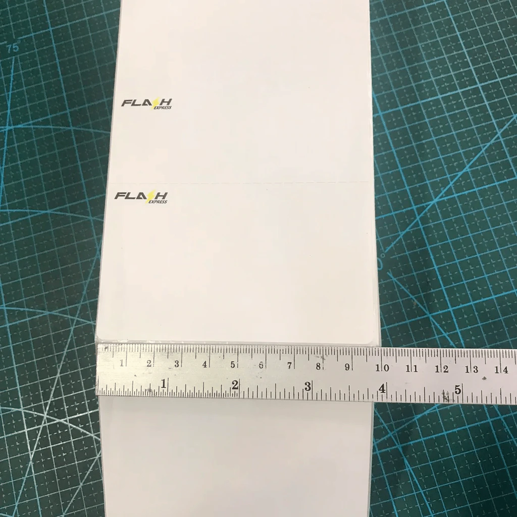 สติ๊กเกอร์ลาเบลใบปะหน้าพัสดุ มีโลโก้ Flash Express (จำนวนชิ้นตามภาพถ่าย ใช้ไปบ้างแล้วแต่ไม่ทราบว่าเหลือกี่ดวงนะคะ นับไม่ไหว ขออภัยด้วยค่ะ) รูปที่ 8