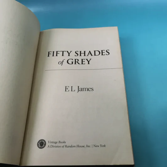 Fifty Shades of Grey Vol.1-3  - E L James รูปที่ 7
