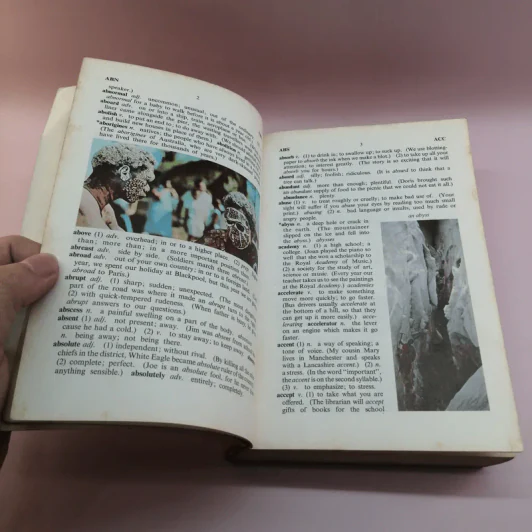 Kingsway Modern Dictionary Illustrated in Colour รูปที่ 12