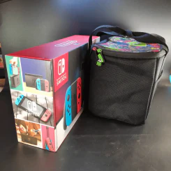 เครื่อง Nintendo Switch + 4 จอย + 3 เกม + กระเป๋า (มือสองเล่นได้ปกติ) รูปที่ 21