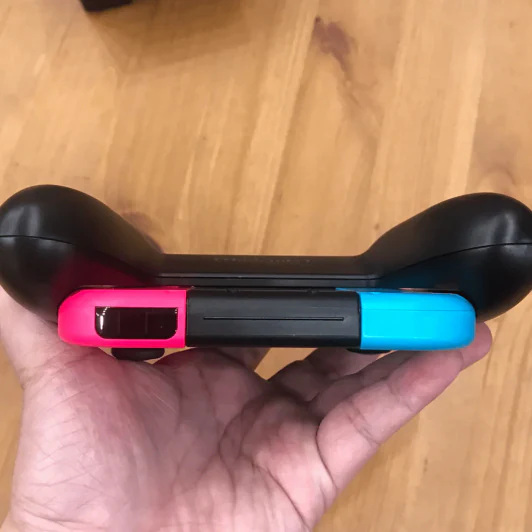 เครื่อง Nintendo Switch + 4 จอย + 3 เกม + กระเป๋า (มือสองเล่นได้ปกติ) รูปที่ 43