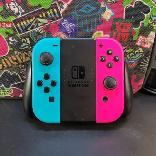 เครื่อง Nintendo Switch + 4 จอย + 3 เกม + กระเป๋า (มือสองเล่นได้ปกติ) รูปที่ 3