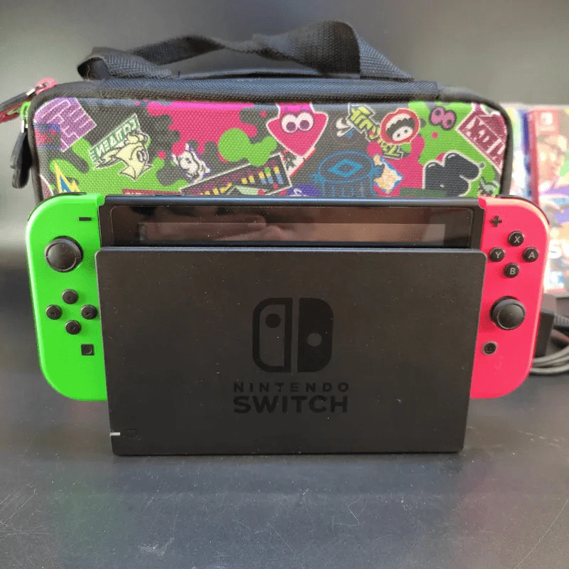 เครื่อง Nintendo Switch + 4 จอย + 3 เกม + กระเป๋า (มือสองเล่นได้ปกติ) รูปที่ 5