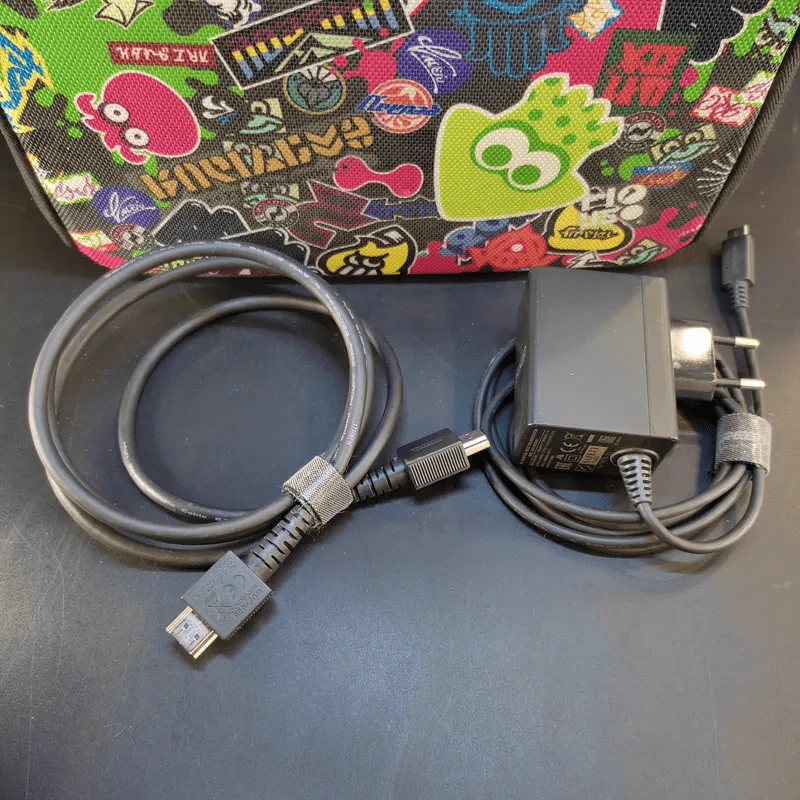 เครื่อง Nintendo Switch + 4 จอย + 3 เกม + กระเป๋า (มือสองเล่นได้ปกติ) รูปที่ 7