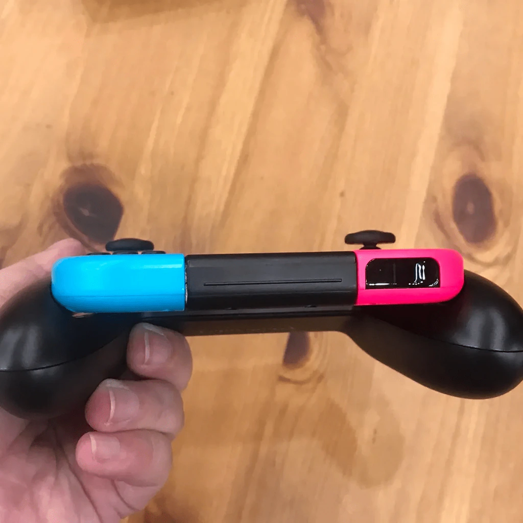 เครื่อง Nintendo Switch + 4 จอย + 3 เกม + กระเป๋า (มือสองเล่นได้ปกติ) รูปที่ 44