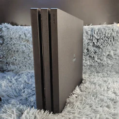 เครื่อง PlayStation Pro4 PS4 Pro มือสอง + 4 จอย (3 จอยไร้สาย, 1 จอยมีสาย) + แท่นชาร์จจอย รูปที่ 4