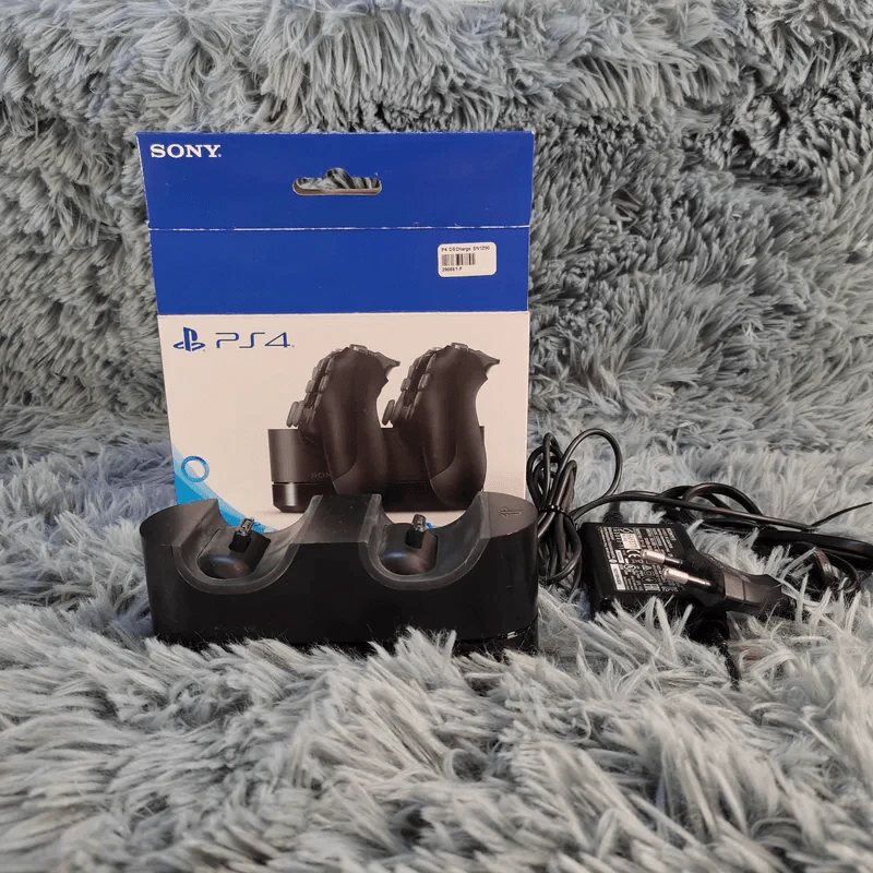 เครื่อง PlayStation Pro4 PS4 Pro มือสอง + 4 จอย (3 จอยไร้สาย, 1 จอยมีสาย) + แท่นชาร์จจอย รูปที่ 7