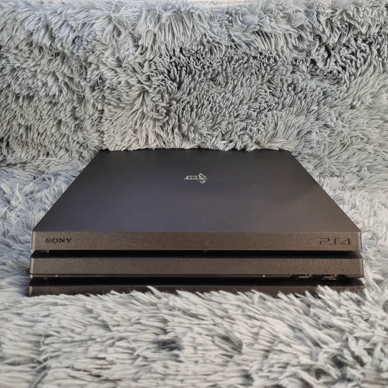 เครื่อง PlayStation Pro4 PS4 Pro มือสอง + 4 จอย (3 จอยไร้สาย, 1 จอยมีสาย) + แท่นชาร์จจอย รูปที่ 6