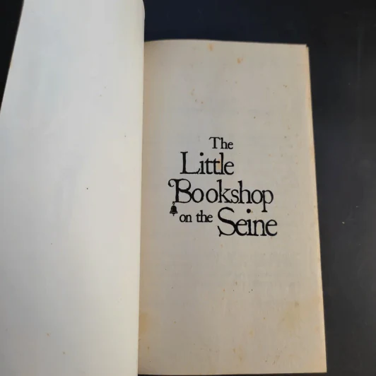 The Little Bookshop on the Seine - Rebecca Raisin รูปที่ 8