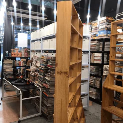 ขายชั้นวางหนังสือการ์ตูนไม้สน มือสอง (รับหน้าร้านที่ถนนเดโช สีลม เท่านั้น) รูปที่ 4