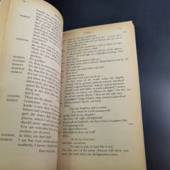 Hamlet - William Shakespeare รูปที่ 10