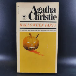 Hallowe'en Party Agatha Christie รูปที่ 1