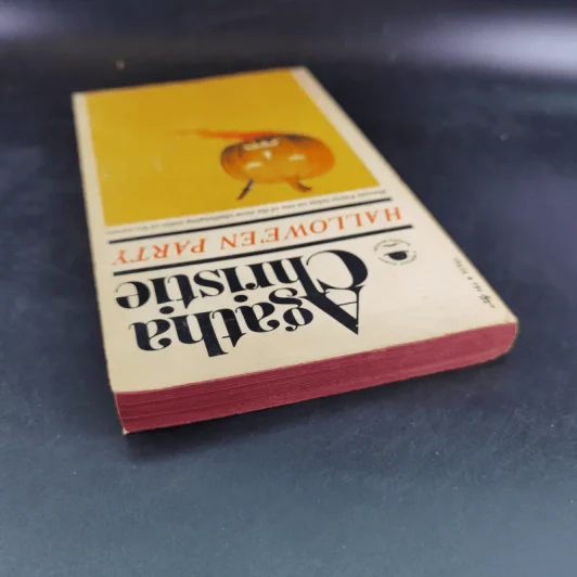 Hallowe'en Party Agatha Christie รูปที่ 6