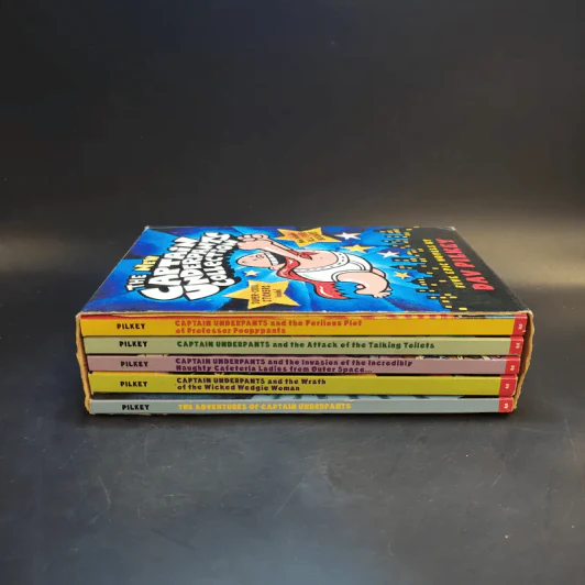 The New Captain Underpants Collection 5 Books Boxset รูปที่ 3