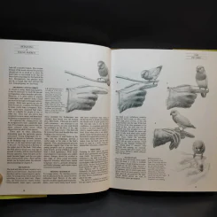 The Complete Cage and Aviary Bird รูปที่ 15