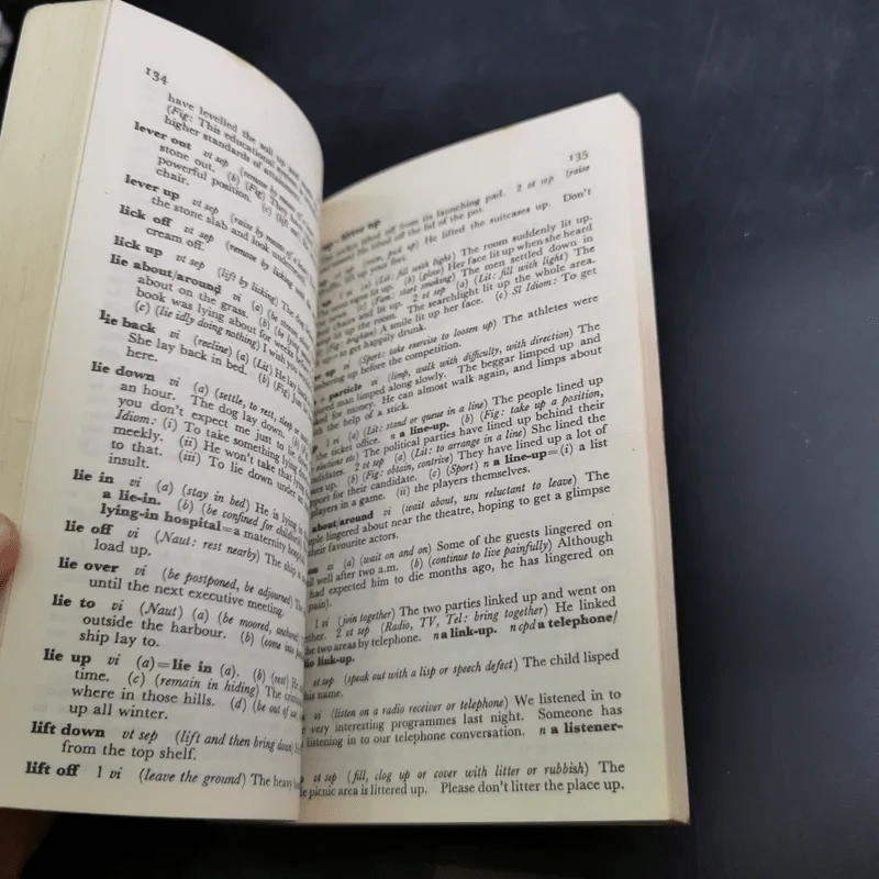 Dictionary of English Phrasal Verbs and their Idioms รูปที่ 11