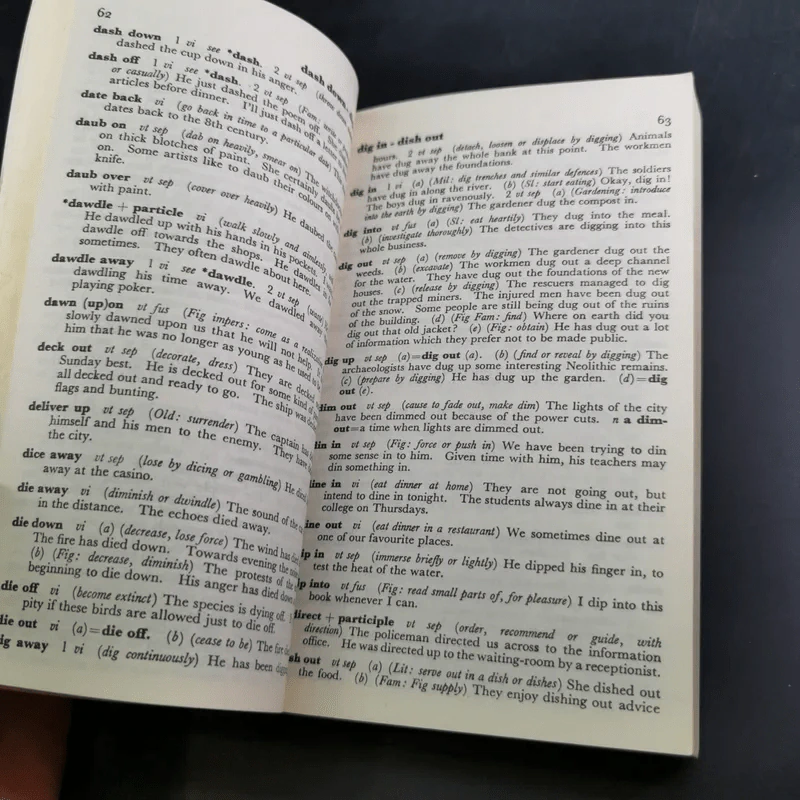 Dictionary of English Phrasal Verbs and their Idioms รูปที่ 10