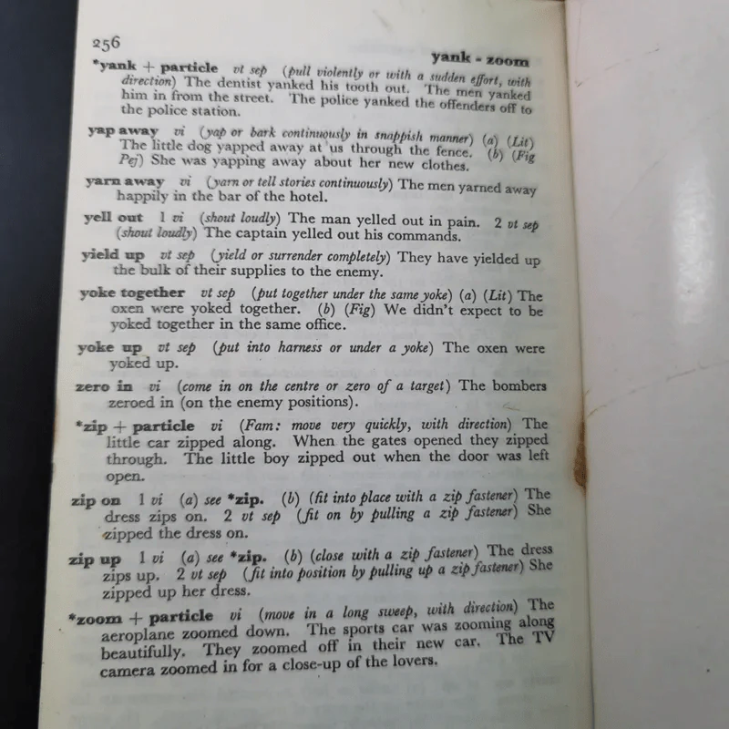 Dictionary of English Phrasal Verbs and their Idioms รูปที่ 12