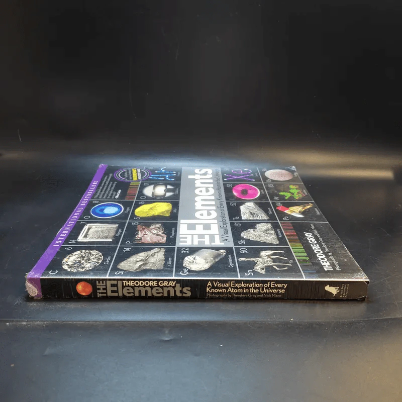 The Elements A Visual Exploration of Every Known Atom in the Universe รูปที่ 3