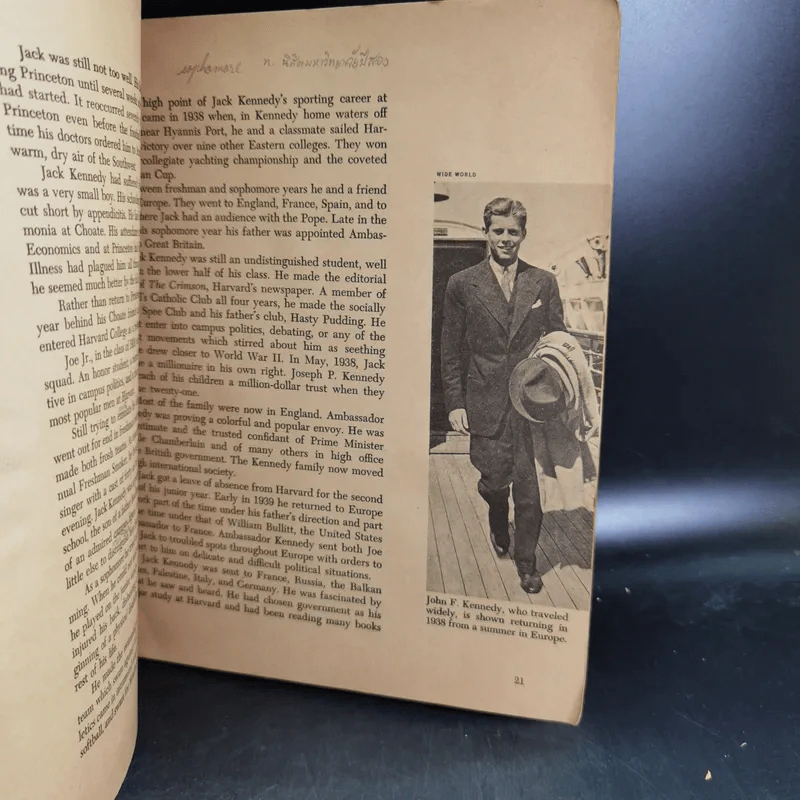 The Life and Words of John F.Kennedy รูปที่ 10