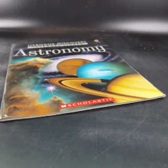 Astronomy Usborne Discovery รูปที่ 4