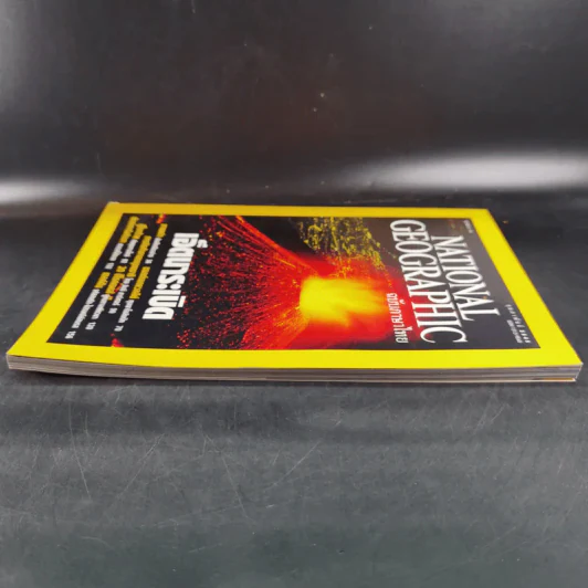 National Geographic ก.พ.2545 เอ็ตนาระเบิด รูปที่ 5