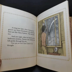 Hana Upstairs  Hana Downstairs - Tomie de Paola รูปที่ 10