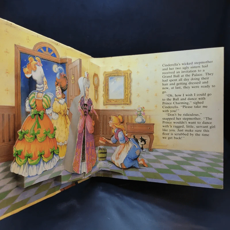 Cinderella A Fairy Tale Pop-Up - John Patience รูปที่ 8