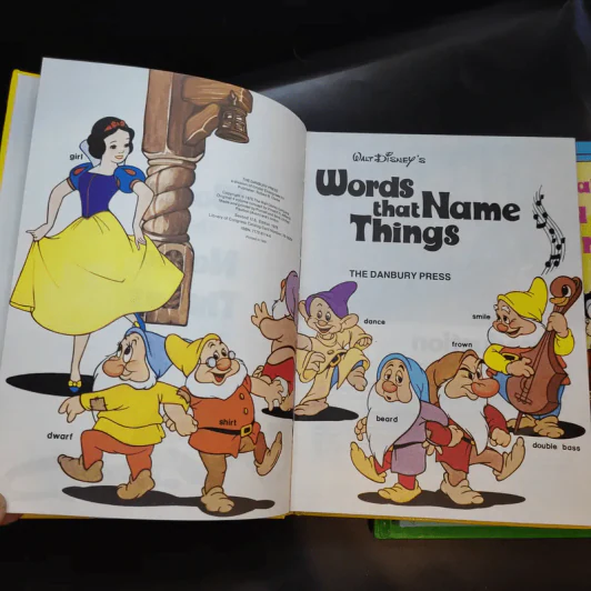 Words that Tell 3 เล่ม ฝึกภาษา คำศัพท์ภาษาอังกฤษ สำหรับเด็ก รูปที่ 18