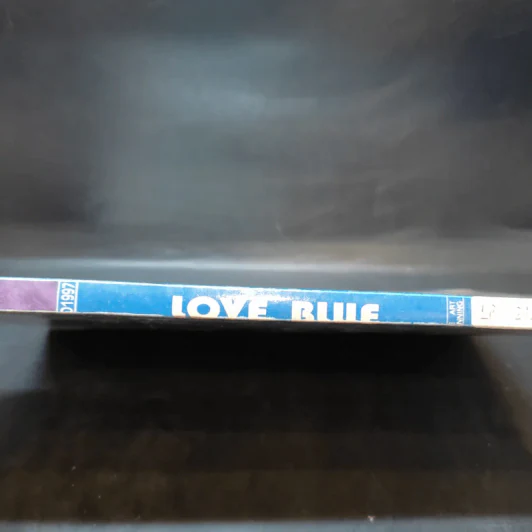 Love Blue - Adachi Mitsuru รูปที่ 3