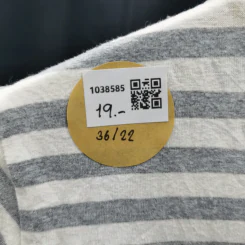 เสื้อยืดแขนสั้น ลายเทาสลับขาว อก 36 นิ้ว, ยาว 22 นิ้ว รูปที่ 4