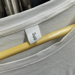 เสื้อยืดแขนยาว สีขาว ปลายเสื้อผูกโบว์ อก 40 นิ้ว, ยาว 24 นิ้ว รูปที่ 3
