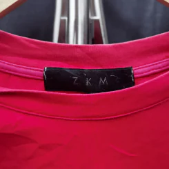 เสื้อยืดแขนสั้น สีแดง อก 38 นิ้ว, ยาว 24 นิ้ว รูปที่ 3