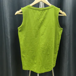 เสื้อกล้าม สีเขียว รูปดาวสีขาว อก 34 นิ้ว, ยาว 22 นิ้ว รูปที่ 2