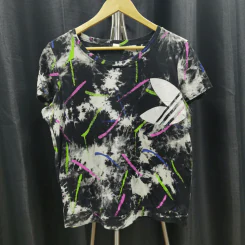 เสื้อยืดแขนสั้น มัดย้อม สีดำลายขาว อก 42 นิ้ว, ยาว 23 นิ้ว รูปที่ 1