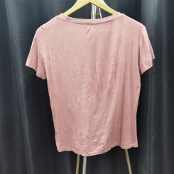 เสื้อยืดแขนสั้น สีชมพู อก 40 นิ้ว, ยาว 21 นิ้ว รูปที่ 2