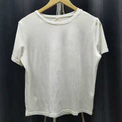 เสื้อยืดแขนสั้น สีขาว อก 40 นิ้ว, ยาว 22 นิ้ว รูปที่ 1