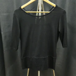 เสื้อแฟชั่น สีดำ มีซับในสีขาว อก 40 นิ้ว, ยาว 21 นิ้ว รูปที่ 2